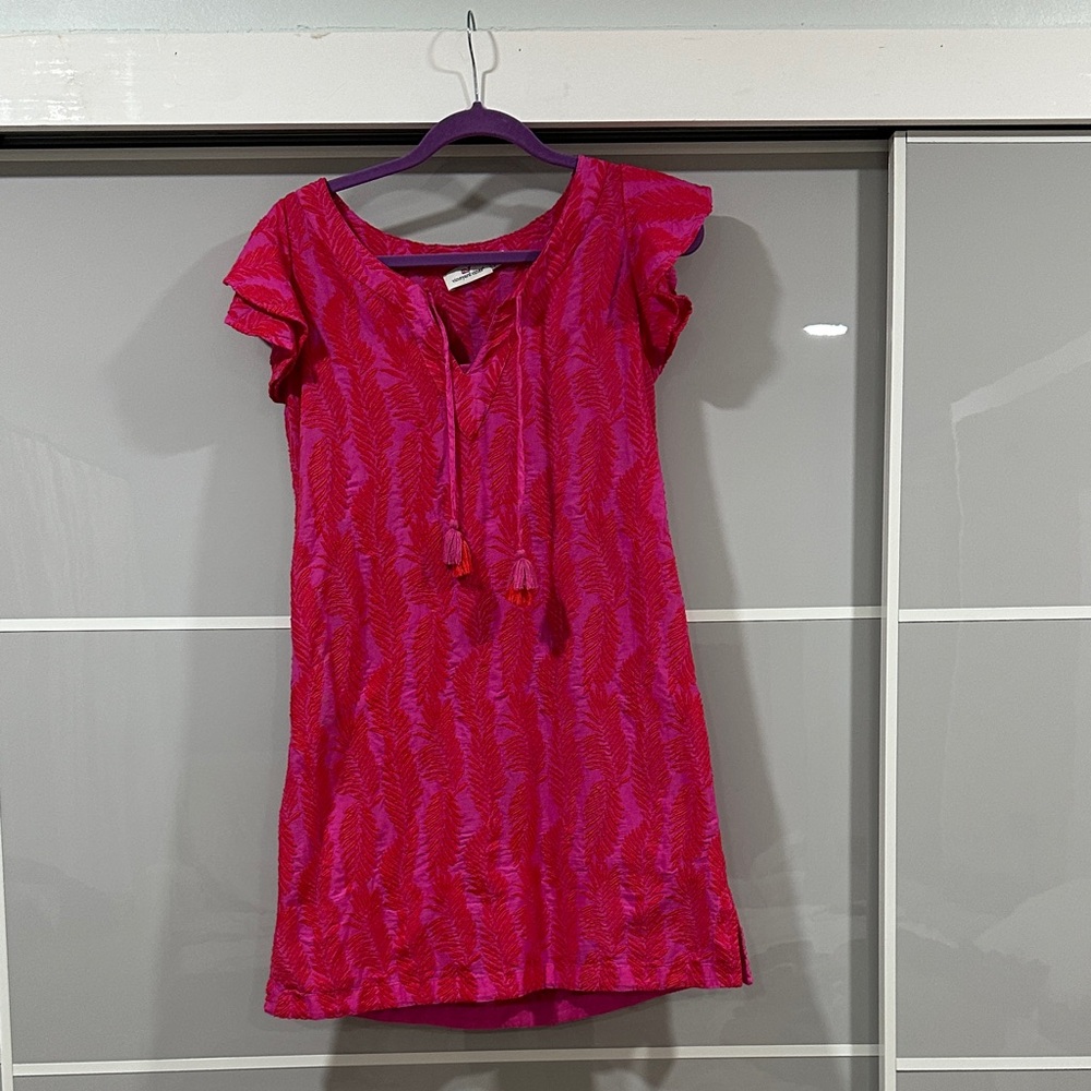 Vineyard Vines Pink  Dress with removable lining